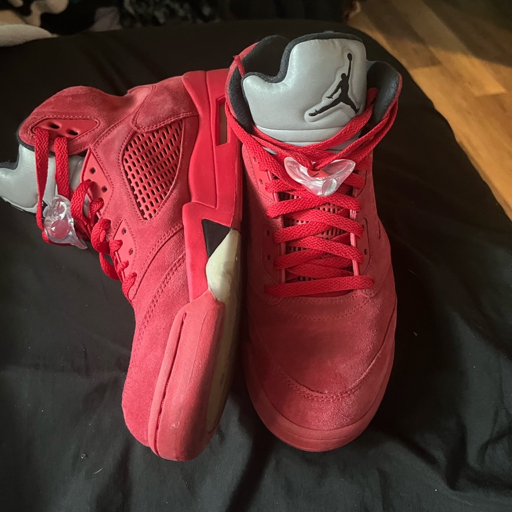 Size 9.5 in men’s.